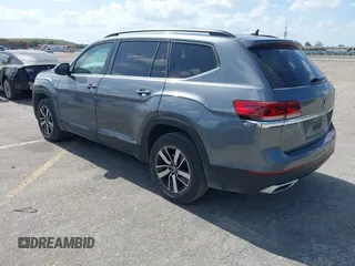 2022 Volkswagen Atlas SE with VIN 1V2DP2CA9NC542764, listed as a IAAI auction lot 42169444 with 33,506 mi miles and . Bid and sale history available at DreamBid. Image 3.