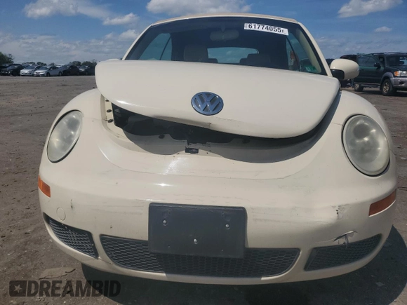 2008 Volkswagen Beetle SE with VIN 3VWRG31Y68M406704, listed as a Copart auction lot 61774055 with 116,793 mi miles and Salvage title. Bid and sale history available at DreamBid. Image 5.