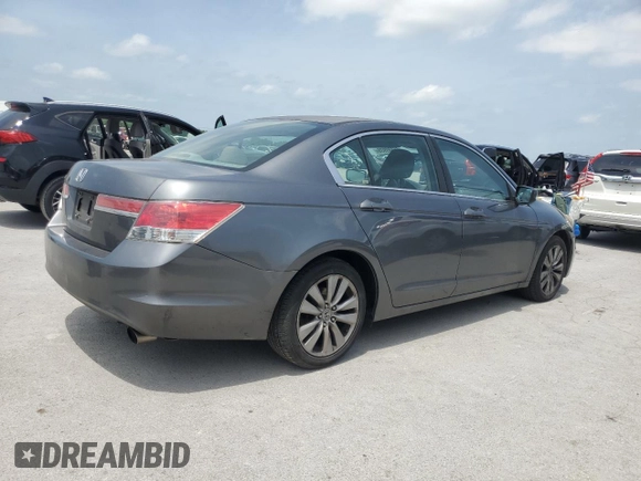 2012 Honda Accord EX z VIN 1HGCP2F79CA183634, wystawiony jako Copart lot #56689935 z przebiegiem 121 739 mil mil oraz Czysty tytuł • Clean title. Historia ofert i sprzedaży dostępna na DreamBid. Obrazek 3.