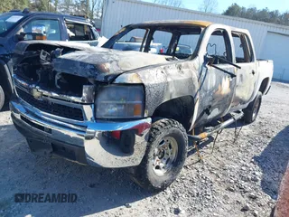 2024 Chevrolet Silverado 1500 LT with VIN 1GCPACED8RZ176800, listed as a IAAI auction lot 41622890 with Not Provided miles and . Bid and sale history available at DreamBid. Image 2.