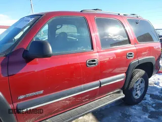 2001 Chevrolet Tahoe LT with VIN 1GNEK13T71J315151, listed as a IAAI auction lot 41340090 with 209,919 mi miles. Bid and sale history available at carsss.com. Image 14.