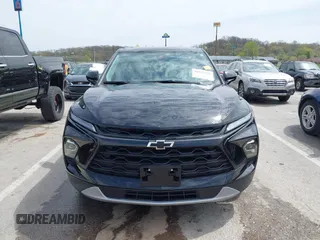 2023 Chevrolet Blazer LT z VIN 3GNKBCR49PS185542, wystawiony jako IAAI lot #41975537 z przebiegiem 24 129 mil mil oraz . Historia ofert i sprzedaży dostępna na DreamBid. Obrazek 12.