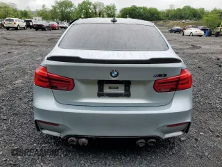 2018 BMW M3 z VIN WBS8M9C55J5K98867, wystawiony jako Copart lot #56819745 z przebiegiem 99 913 mil mil oraz Szkoda całkowita • Salvage title. Historia ofert i sprzedaży dostępna na DreamBid. Obrazek 6.