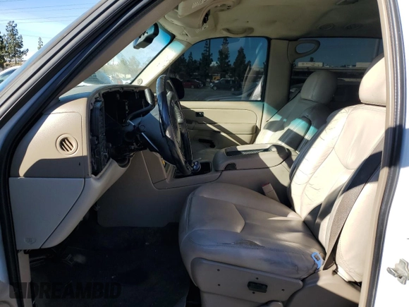 2006 GMC Yukon XL SLT z VIN 3GKFK16Z46G102197, wystawiony jako Copart lot #89339165 z przebiegiem 192 949 mil mil oraz Szkoda całkowita • Salvage title. Historia ofert i sprzedaży dostępna na DreamBid. Obrazek 7.