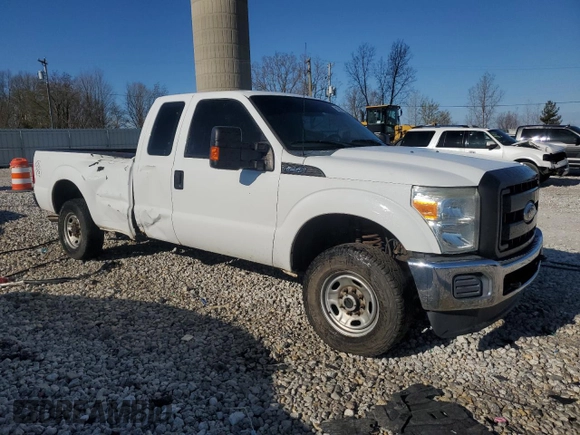 2011 Ford F-250 XL z VIN 1FT7X2B69BEB73125, wystawiony jako Copart lot #53625585 z przebiegiem 200 733 mil mil oraz Czysty tytuł • Clean title. Historia ofert i sprzedaży dostępna na DreamBid. Obrazek 4.