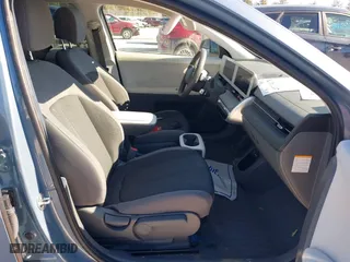 2022 Hyundai IONIQ 5 SE with VIN KM8KMDAF8NU101337, listed as a IAAI auction lot 41389478 with 38,734 mi miles. Bid and sale history available at carsss.com. Image 5.