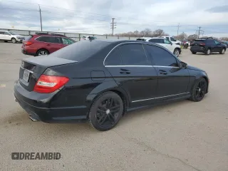 2013 Mercedes-Benz C 300 Sport с VIN WDDGF8AB7DR272984, выставлен на аукционе Copart как лот 47308325 с пробегом 94 740 миль миль и Списание • Salvage title. История ставок и продаж доступна на DreamBid. Изображение 3.