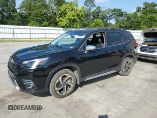 2022 Subaru Forester Touring with VIN JF2SKARCXNH528872, listed as a Copart auction lot 64573425 with 27,505 mi miles and Salvage title. Bid and sale history available at DreamBid. Image 1.