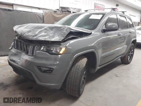 2020 Jeep Grand Cherokee Altitude z VIN 1C4RJFAG0LC163818, wystawiony jako IAAI lot #42009857 z przebiegiem 77 843 mil mil oraz . Historia ofert i sprzedaży dostępna na DreamBid. Obrazek 2.