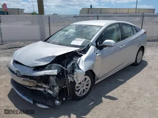 2022 Toyota Prius L Eco with VIN JTDKAMFU5N3184798, listed as a IAAI auction lot 41947227 with 35,943 mi miles. Bid and sale history available at carsss.com. Image 17.