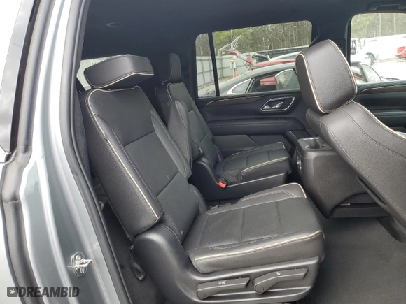 2023 Chevrolet Suburban Premier with VIN 1GNSCFKD7PR419298, listed as a Copart auction lot 47659465 with 33,050 mi miles and Clean Title. Bid and sale history available at carsss.com. Image 11.