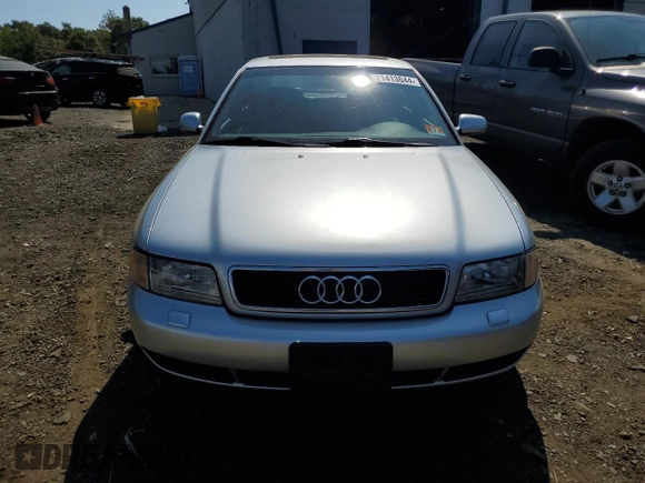 1998 Audi A4 с VIN WAUDD28D3WA149964, выставлен на аукционе Copart как лот 71413644 с пробегом 62 113 миль миль и Чистый • Clean title. История ставок и продаж доступна на DreamBid. Изображение 5.
