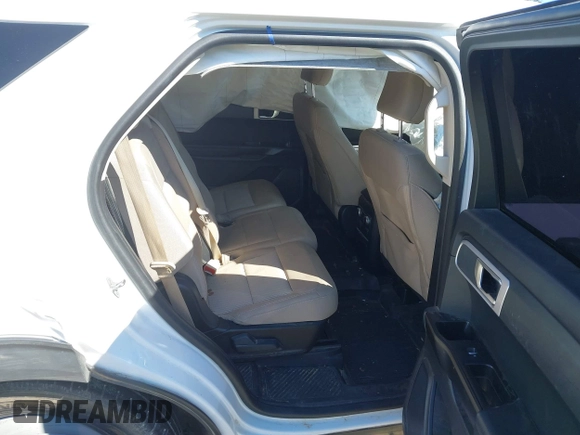 2021 Ford Explorer z VIN 1FMSK7BH7MGB22930, wystawiony jako IAAI lot #41647017 z przebiegiem 111 316 mil mil oraz . Historia ofert i sprzedaży dostępna na DreamBid. Obrazek 8.