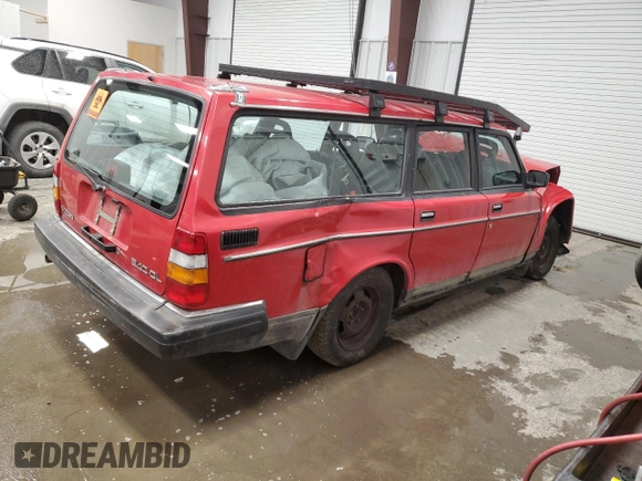 1990 Volvo 240 z VIN YV1AA8857L1869686, wystawiony jako Copart lot #52195465 z przebiegiem 139 312 mil mil oraz Czysty tytuł • Clean title. Historia ofert i sprzedaży dostępna na DreamBid. Obrazek 3.
