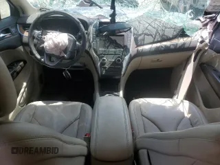2017 Lincoln MKC Select z VIN 5LMCJ2D94HUL51571, wystawiony jako Copart lot #51964575 z przebiegiem Nie podano mil oraz Nie do naprawy. Historia ofert i sprzedaży dostępna na DreamBid. Obrazek 8.