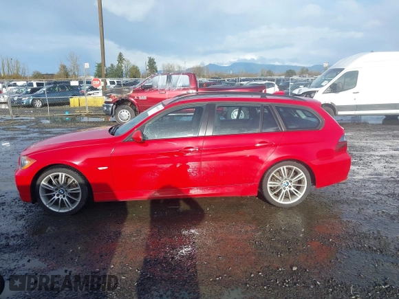 2007 BMW 3 Series 328xi с VIN WBAVT73507FZ36976, выставлен на аукционе IAAI как лот 41647516 с пробегом 157 049 миль миль и . История ставок и продаж доступна на DreamBid. Изображение 14.