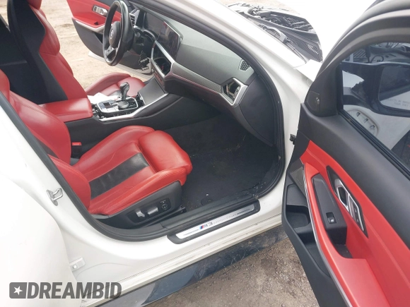 2022 BMW M3 Competition z VIN WBS33AY0XNFM29450, wystawiony jako IAAI lot #41609392 z przebiegiem 22 776 mil mil oraz . Historia ofert i sprzedaży dostępna na DreamBid. Obrazek 5.