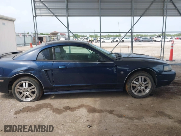 2002 Ford Mustang Standard with VIN 1FAFP40412F226151, listed as a IAAI auction lot 42414805 with 230,718 mi miles and . Bid and sale history available at DreamBid. Image 14.
