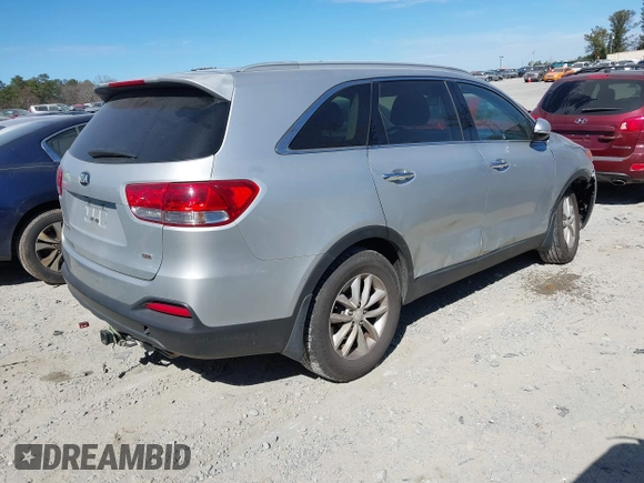 2016 Kia Sorento LX with VIN 5XYPG4A38GG022276, listed as a IAAI auction lot 41672907 with 201,417 mi miles. Bid and sale history available at carsss.com. Image 4.