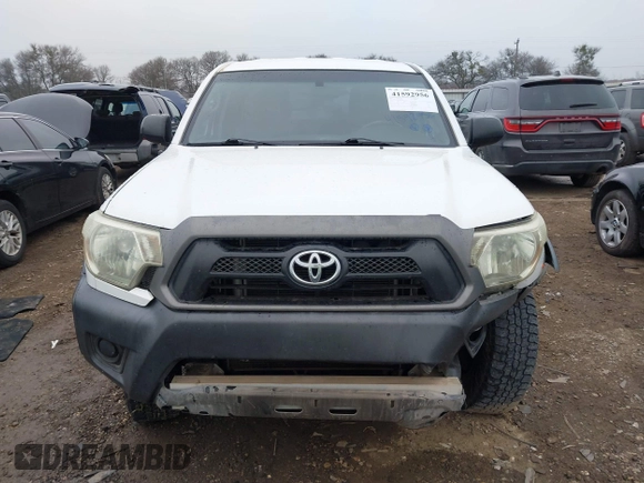 2013 Toyota Tacoma PreRunner with VIN 5TFTU4GN5DX040386, listed as a IAAI auction lot 41592956 with 217,885 mi miles. Bid and sale history available at carsss.com. Image 13.