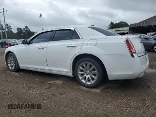 2013 Chrysler 300 C z VIN 2C3CCAET7DH661673, wystawiony jako Copart lot #55738325 z przebiegiem 103 694 mil mil oraz Szkoda całkowita • Salvage title. Historia ofert i sprzedaży dostępna na DreamBid. Obrazek 2.