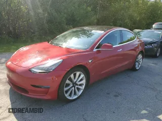 2018 Tesla Model 3 Long Range Battery z VIN 5YJ3E1EB0JF065688, wystawiony jako Copart lot #58981775 z przebiegiem 75 146 mil mil oraz Szkoda całkowita • Salvage title. Historia ofert i sprzedaży dostępna na DreamBid. Obrazek 1.