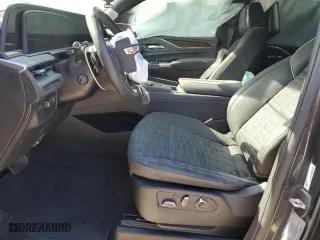 2023 Cadillac Escalade 4WD Sport Platinum with VIN 1GYS4GKL6PR369751, listed as a Copart auction lot 79728233 with 2,586 mi miles and Salvage Title. Bid and sale history available at carsss.com. Image 7.