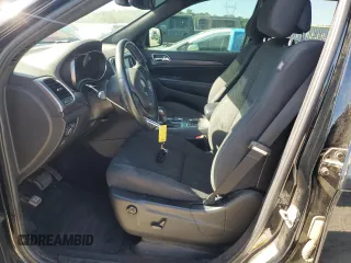 2018 Jeep Grand Cherokee Altitude z VIN 1C4RJFAG7JC382501, wystawiony jako Copart lot #59394445 z przebiegiem 59 143 mil mil oraz Szkoda całkowita • Salvage title. Historia ofert i sprzedaży dostępna na DreamBid. Obrazek 7.