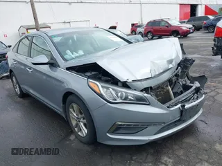 2015 Hyundai Sonata Eco z VIN 5NPE24AA4FH109197, wystawiony jako IAAI lot #41788486 z przebiegiem 136 977 mil mil oraz . Historia ofert i sprzedaży dostępna na DreamBid. Obrazek 1.