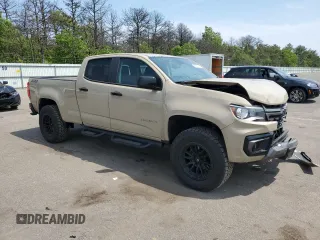 2022 Chevrolet Colorado 4WD Z71 with VIN 1GCGTDEN8N1330603, listed as a Copart auction lot 59000715 with 48,529 mi miles and Salvage title. Bid and sale history available at DreamBid. Image 4.