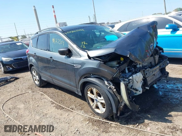 2016 Ford Escape SE with VIN 1FMCU9GX5GUC24730, listed as a IAAI auction lot 40172504 with 139,925 mi miles. Bid and sale history available at carsss.com. Image 1.