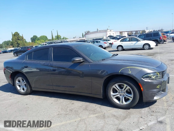 2020 Dodge Charger SXT z VIN 2C3CDXBG6LH234913, wystawiony jako IAAI lot #42227747 z przebiegiem 83 885 mil mil oraz . Historia ofert i sprzedaży dostępna na DreamBid. Obrazek 14.