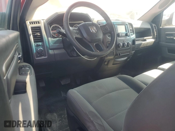 2018 Ram 1500 Tradesman z VIN 3C6JR6DG3JG162617, wystawiony jako Copart lot #59035045 z przebiegiem 208 164 mil mil oraz Czysty tytuł • Clean title. Historia ofert i sprzedaży dostępna na DreamBid. Obrazek 8.