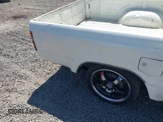 1994 Toyota Pickup with VIN 4TARN81A4RZ246357, listed as a IAAI auction lot 42664261 with 218,034 mi miles and . Bid and sale history available at DreamBid. Image 6.
