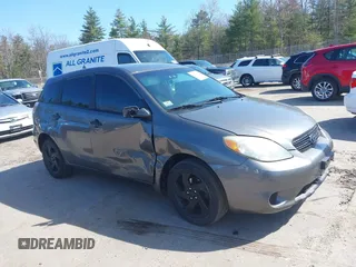 2006 Toyota Matrix STD with VIN 2T1KR32E76C575204, listed as a IAAI auction lot 42079811 with 299,999 mi miles and . Bid and sale history available at carsss.com. Image 1.