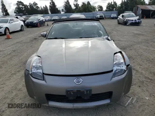 2004 Nissan 350Z Enthusiast with VIN JN1AZ36D74T110685, listed as a Copart auction lot 54630875 with 130,935 mi miles and Salvage Title. Bid and sale history available at DreamBid. Image 5.