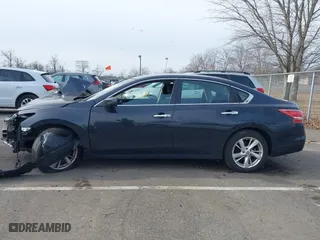 2013 Nissan Altima 2.5 SV with VIN 1N4AL3AP2DC106453, listed as a IAAI auction lot 41613630 with 142,659 mi miles. Bid and sale history available at carsss.com. Image 14.