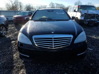 2010 Mercedes-Benz S 400 with VIN WDDNG9FB8AA305648, listed as a Copart auction lot 87004294 with 135,981 mi miles and Clean Title. Bid and sale history available at DreamBid. Image 5.