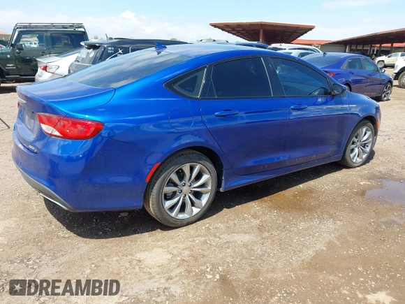2015 Chrysler 200 S z VIN 1C3CCCBB3FN620636, wystawiony jako IAAI lot #42406483 z przebiegiem 156 773 mil mil oraz . Historia ofert i sprzedaży dostępna na DreamBid. Obrazek 4.