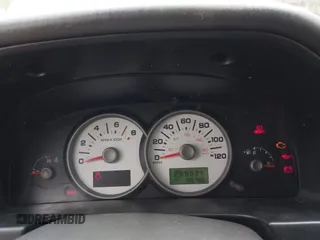 2005 Ford Escape XLT с VIN 1FMYU931X5KA18030, выставлен на аукционе IAAI как лот 42016576 с пробегом 195 788 миль миль и . История ставок и продаж доступна на DreamBid. Изображение 7.