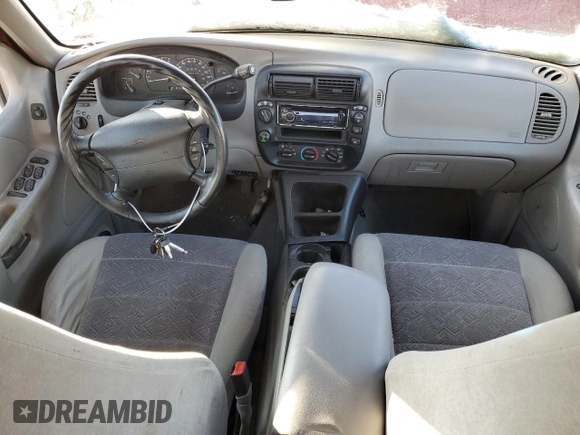 2000 Ford Explorer XLT with VIN 1FMZU73E1YZA57757, listed as a Copart auction lot 89378475 with 220,139 mi miles and Salvage Title. Bid and sale history available at DreamBid. Image 8.