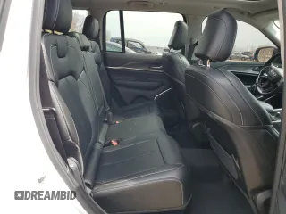 2024 Jeep Grand Cherokee Limited z VIN 1C4RJHBG2RC680203, wystawiony jako Copart lot #53930325 z przebiegiem 12 926 mil mil oraz Czysty tytuł • Clean title. Historia ofert i sprzedaży dostępna na DreamBid. Obrazek 11.
