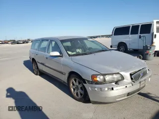 2004 Volvo V70 with VIN YV1SW59V042393201, listed as a Copart auction lot 86710914 with 184,019 mi miles and Salvage Title. Bid and sale history available at carsss.com. Image 4.