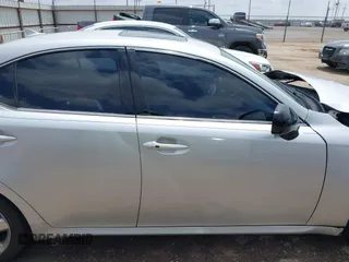 2008 Lexus IS 250 с VIN JTHCK262282024018, выставлен на аукционе IAAI как лот 42362216 с пробегом 186 413 миль миль и . История ставок и продаж доступна на DreamBid. Изображение 13.
