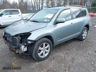 2008 Toyota RAV4 Ltd with VIN JTMBK31V686034421, listed as a IAAI auction lot 42041647 with 176,965 mi miles. Bid and sale history available at carsss.com. Image 2.