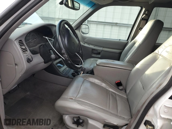 2001 Mercury Mountaineer with VIN 4M2ZU86P71UJ01507, listed as a Copart auction lot 55423855 with 121,733 mi miles and Non repairable. Bid and sale history available at DreamBid. Image 7.