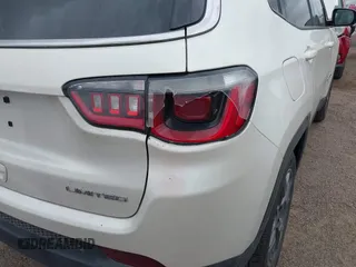 2018 Jeep Compass Limited z VIN 3C4NJDCBXJT100358, wystawiony jako IAAI lot #42107674 z przebiegiem 82 302 mil mil oraz . Historia ofert i sprzedaży dostępna na DreamBid. Obrazek 6.
