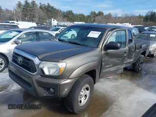 2013 Toyota Tacoma with VIN 3TMMU4FNXDM054733, listed as a IAAI auction lot 41621550 with 1 mi miles. Bid and sale history available at carsss.com. Image 2.