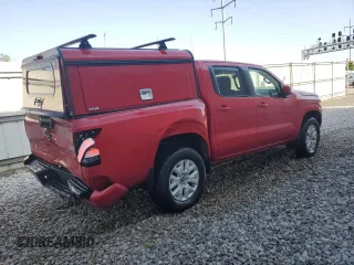 2022 Nissan Frontier SV z VIN 1N6ED1EK9NN665870, wystawiony jako Copart lot #62024325 z przebiegiem 93 270 mil mil oraz Czysty tytuł • Clean title. Historia ofert i sprzedaży dostępna na DreamBid. Obrazek 3.