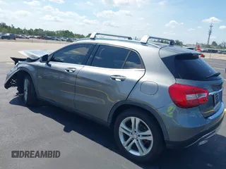2016 Mercedes-Benz GLA 250 z VIN WDCTG4EB4GJ205894, wystawiony jako IAAI lot #42220581 z przebiegiem 82 316 mil mil oraz . Historia ofert i sprzedaży dostępna na DreamBid. Obrazek 3.
